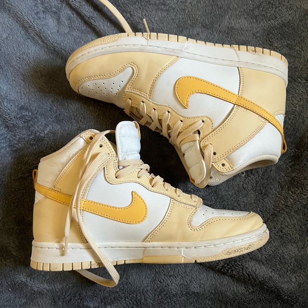 Nike High Dunk ✨Offers welcome